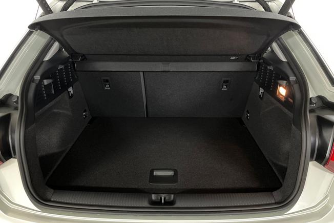 AUDI Q2 Photo 12