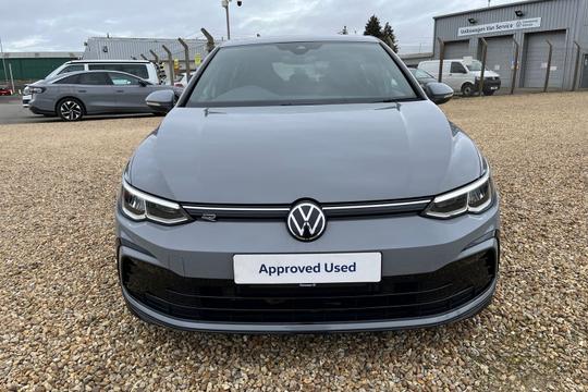Volkswagen Golf Photo autoimg-9931d15d671fed5a809fcc20e41e357ec416a153.jpg