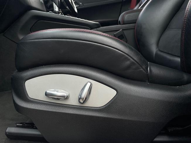 PORSCHE Macan Photo 29