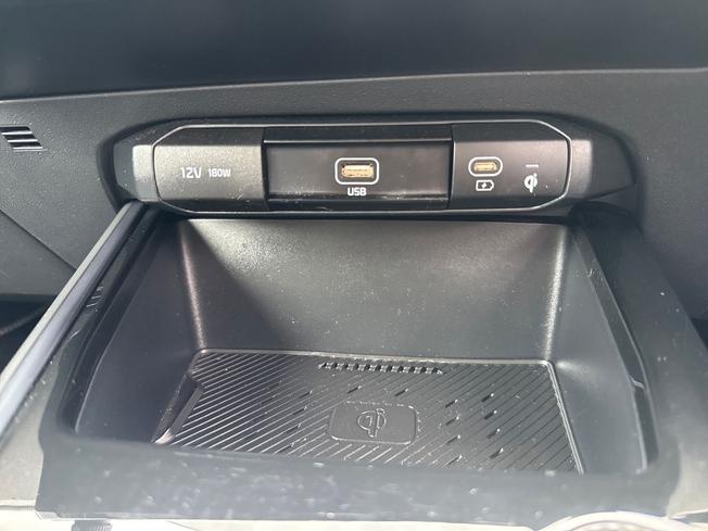 Kia Niro Photo 36