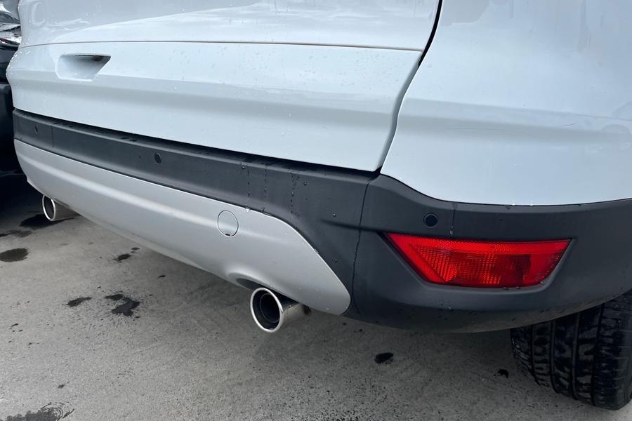 FORD KUGA Photo autoimg-9937550e011fb5d2f53818c652bb117e18fd5433.jpg