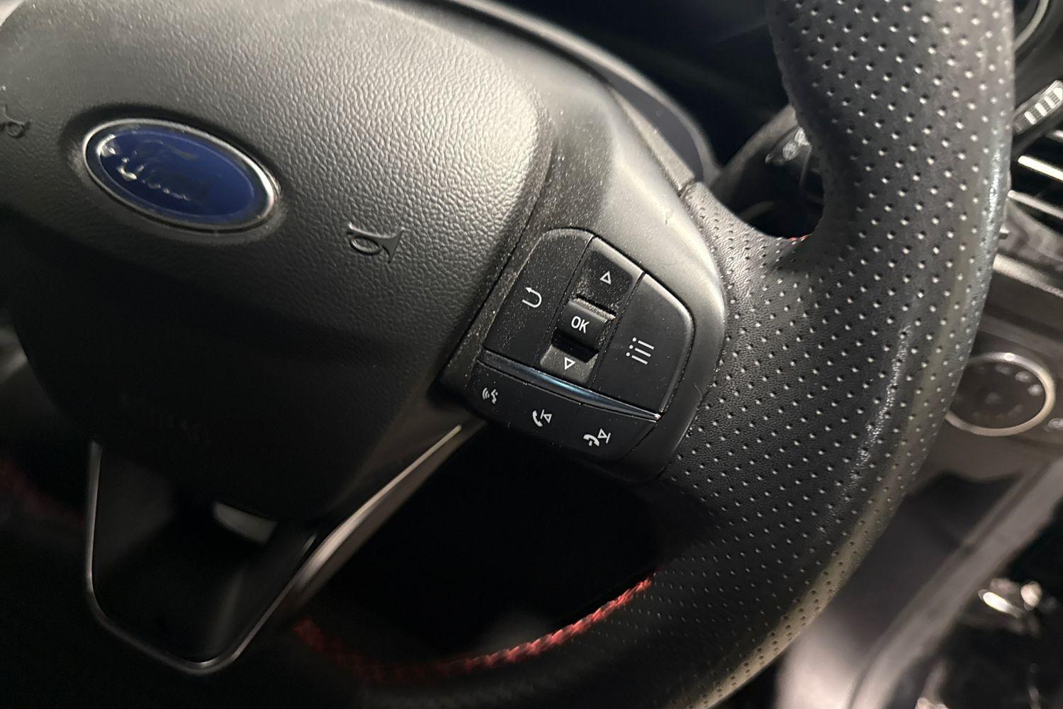 Ford FOCUS Photo 27