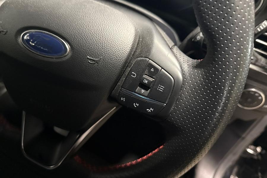 Ford FOCUS Photo autoimg-99393daad4e80459a7b83677771c0fe1f2748622.jpg