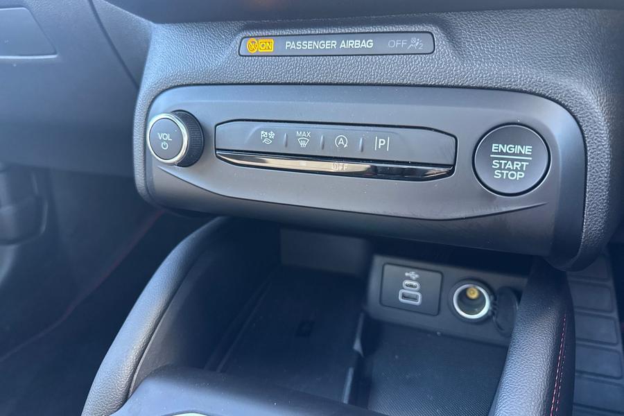 FORD FOCUS Photo autoimg-9940054909b70c04ea111ee45e4942737f2023ff.jpg