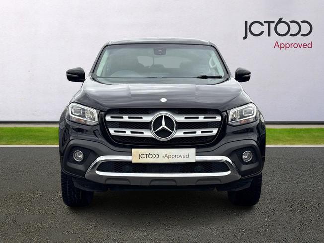 MERCEDES-BENZ X Class Photo 8