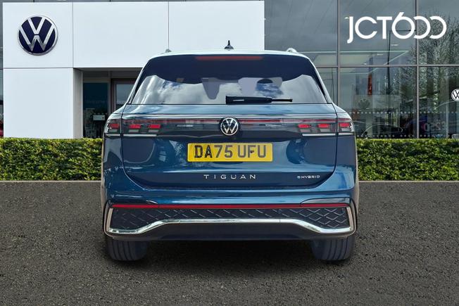 VOLKSWAGEN Tiguan Photo 7