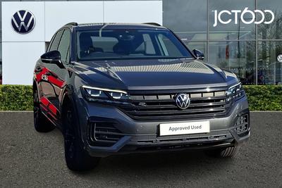 2023 VOLKSWAGEN Touareg 3.0 V6 TDI 4Motion Black Edition 5dr Tip Auto at JCT600