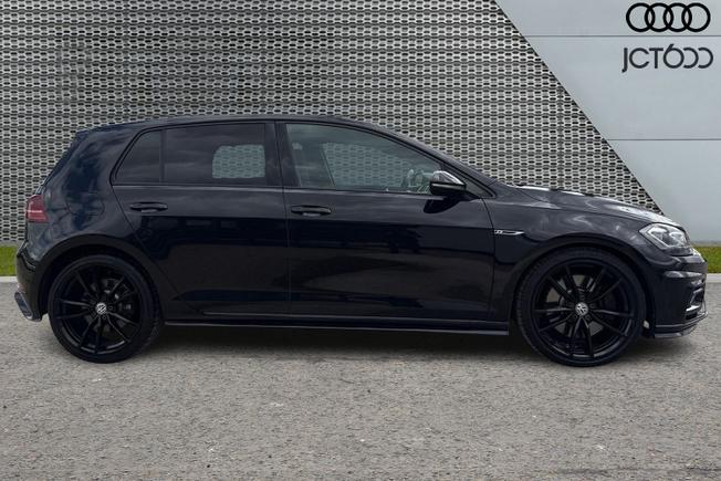 VOLKSWAGEN Golf Photo 4