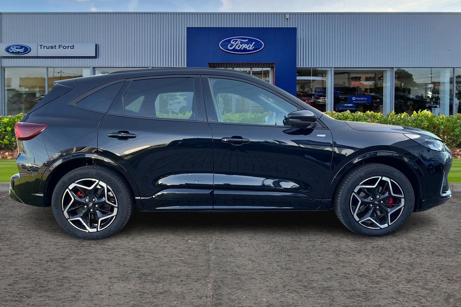 Ford KUGA Photo 2