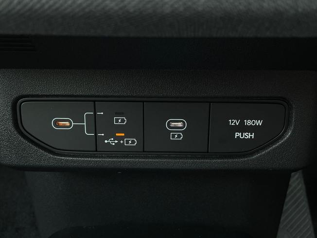 KIA EV4 Photo 47