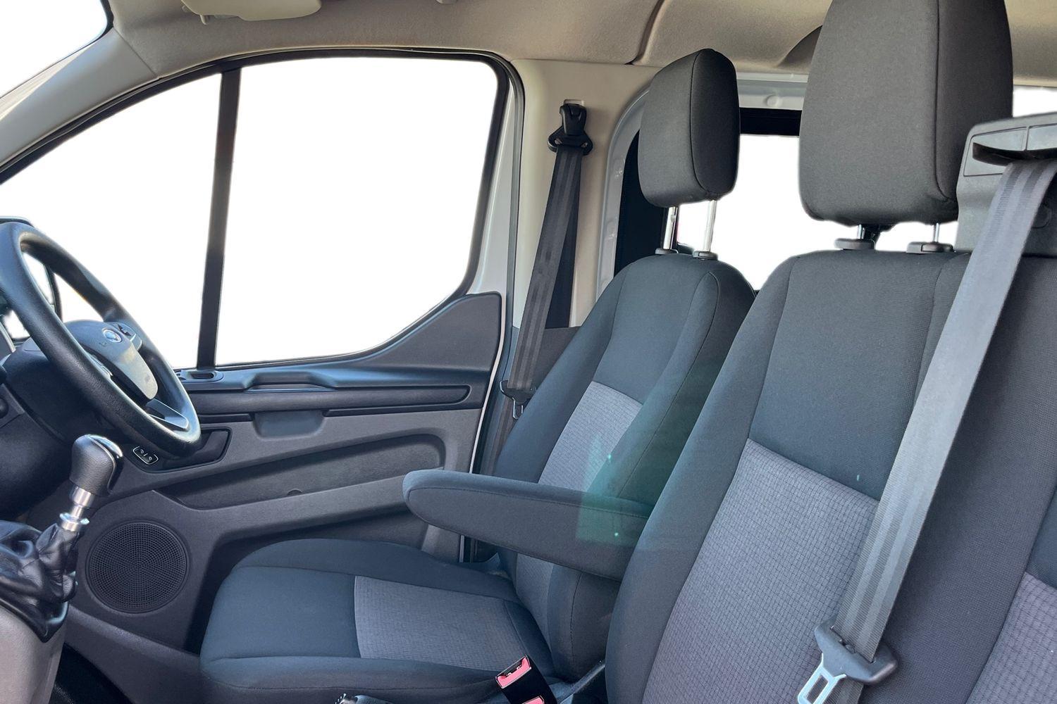 Ford TRANSIT CUSTOM Photo 9