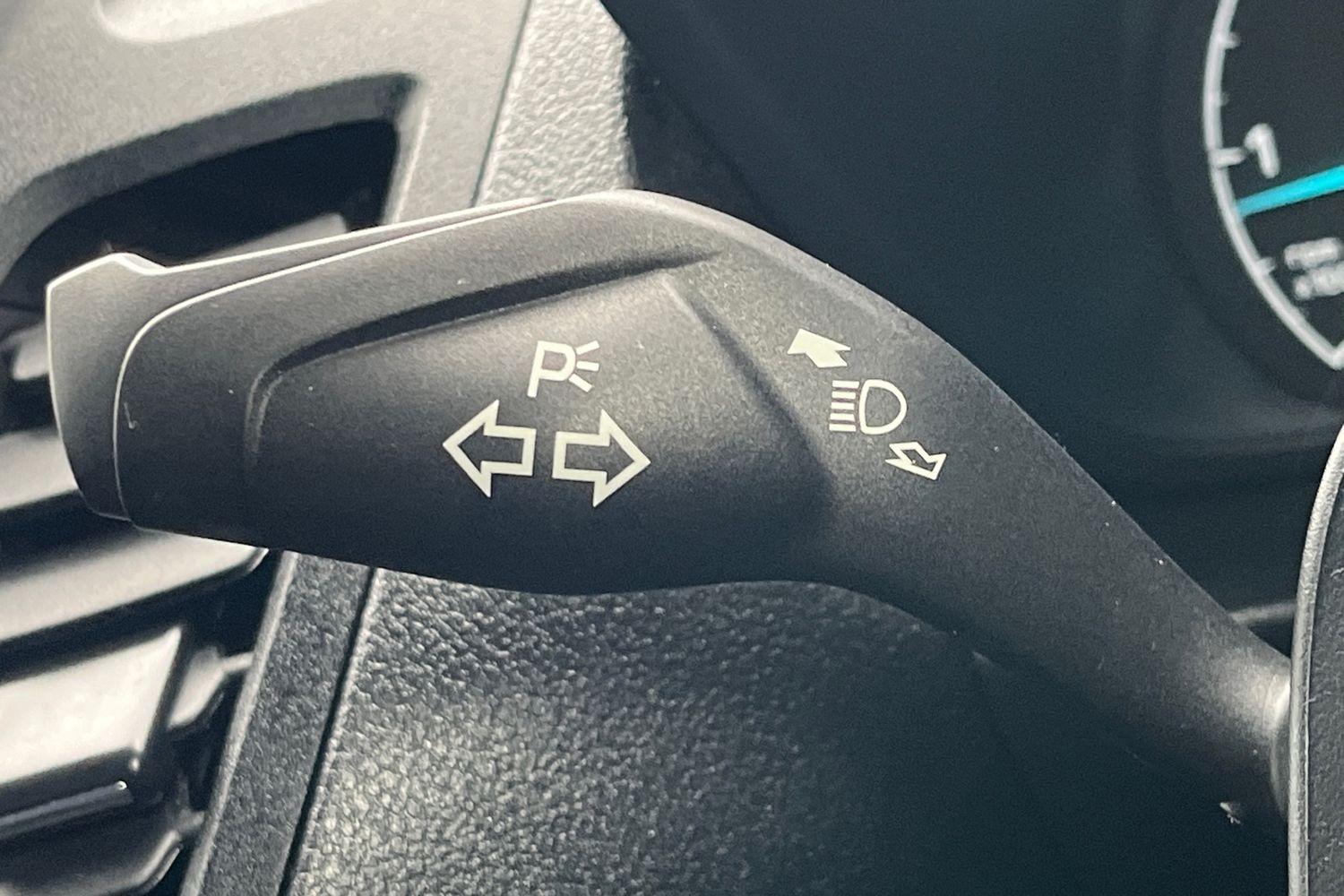 Ford TRANSIT CONNECT Photo 28