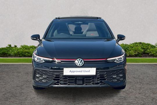Volkswagen Golf Photo autoimg-995456e6dc9511cd73ba81704ccc311d47990d7a.jpg