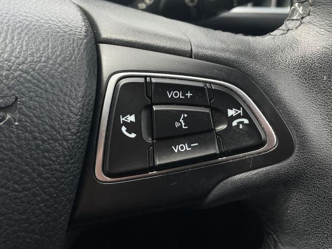 FORD Kuga Photo 17