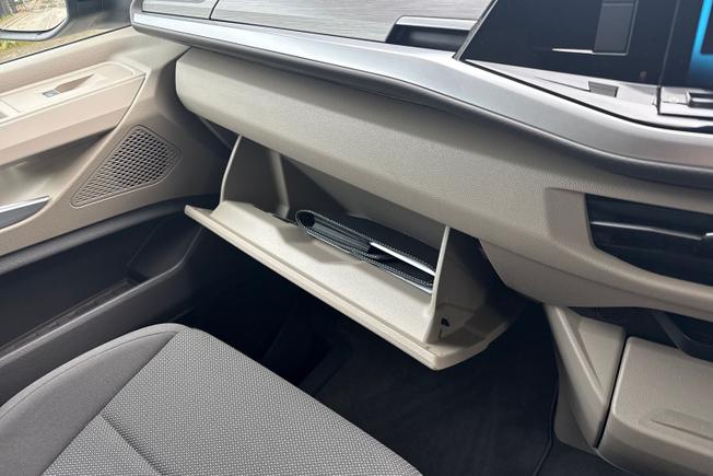 VOLKSWAGEN Multivan Photo 41