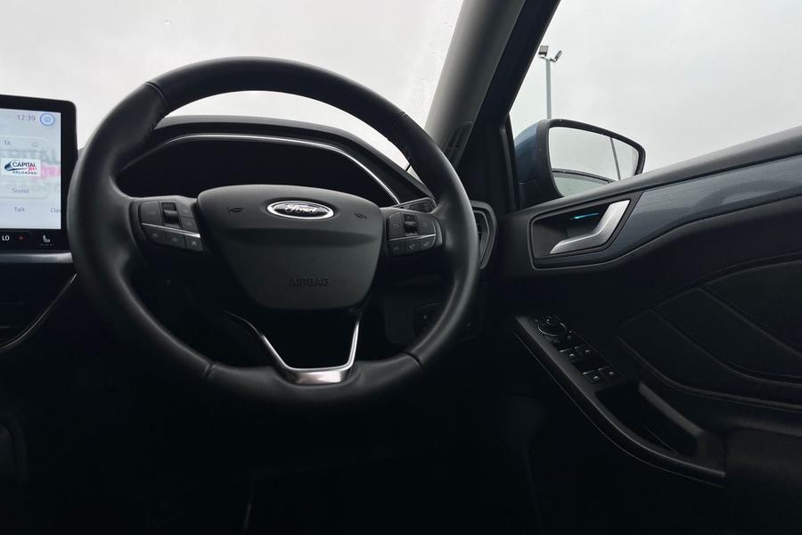 Ford Focus Photo autoimg-99581cb07391071845b3a81e2c90b5fe79301f24.jpg