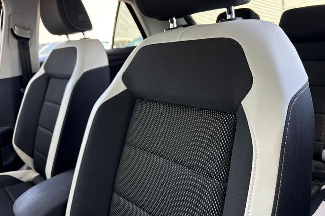 VOLKSWAGEN T-Roc Photo 43
