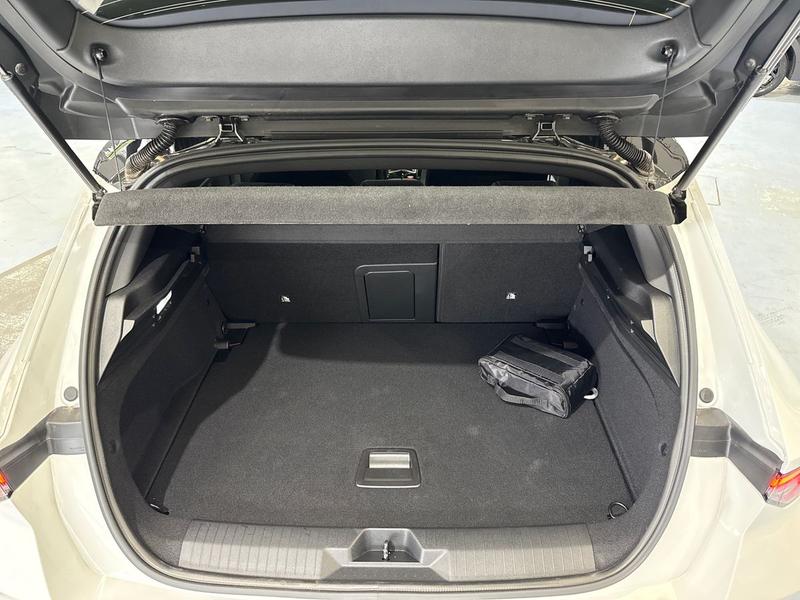 2025 25 VAUXHALL ASTRA