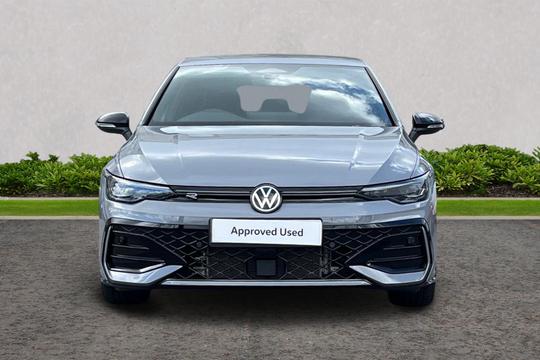Volkswagen Golf Photo autoimg-9963eed0b2ddc3878c95c424d7f24e5f404dfec8.jpg