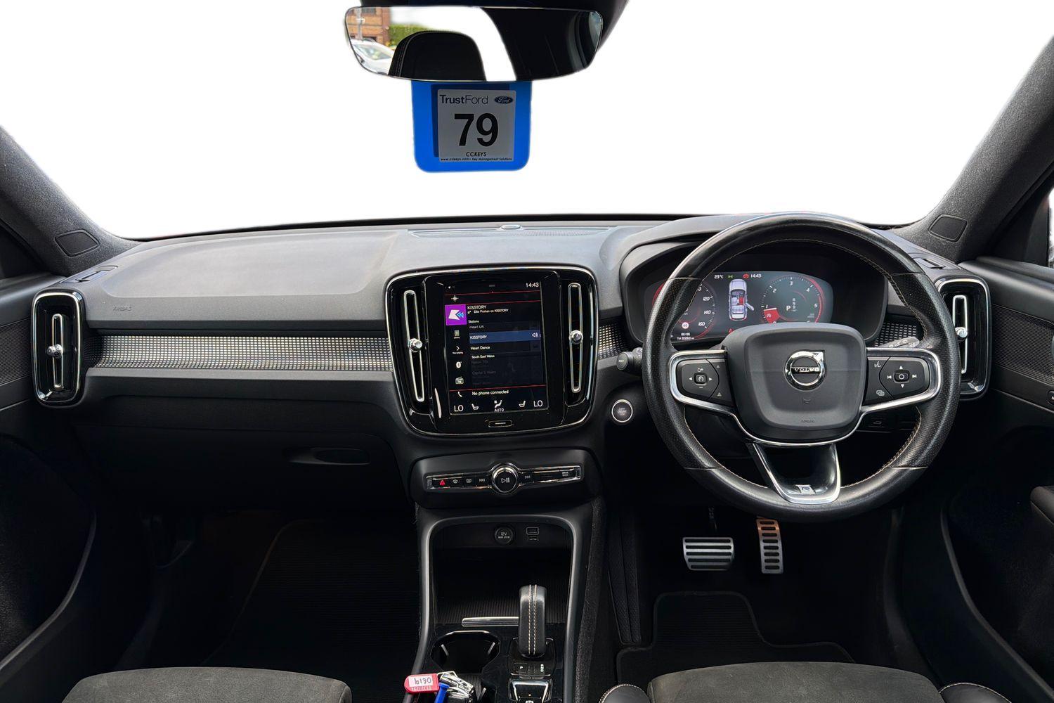 Volvo XC40 Photo 9