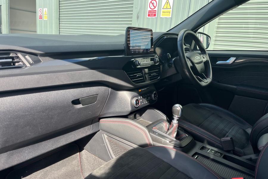 Ford KUGA Photo autoimg-996606ae7d55e635d3ddf157cee5bae06c2b85fd.jpg
