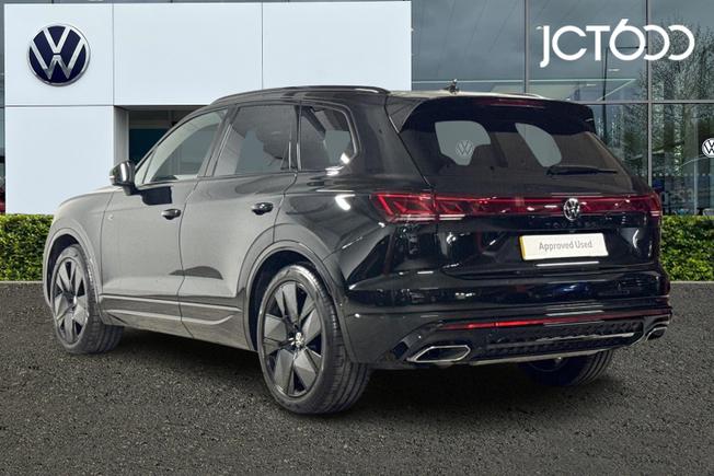 VOLKSWAGEN Touareg Photo 3