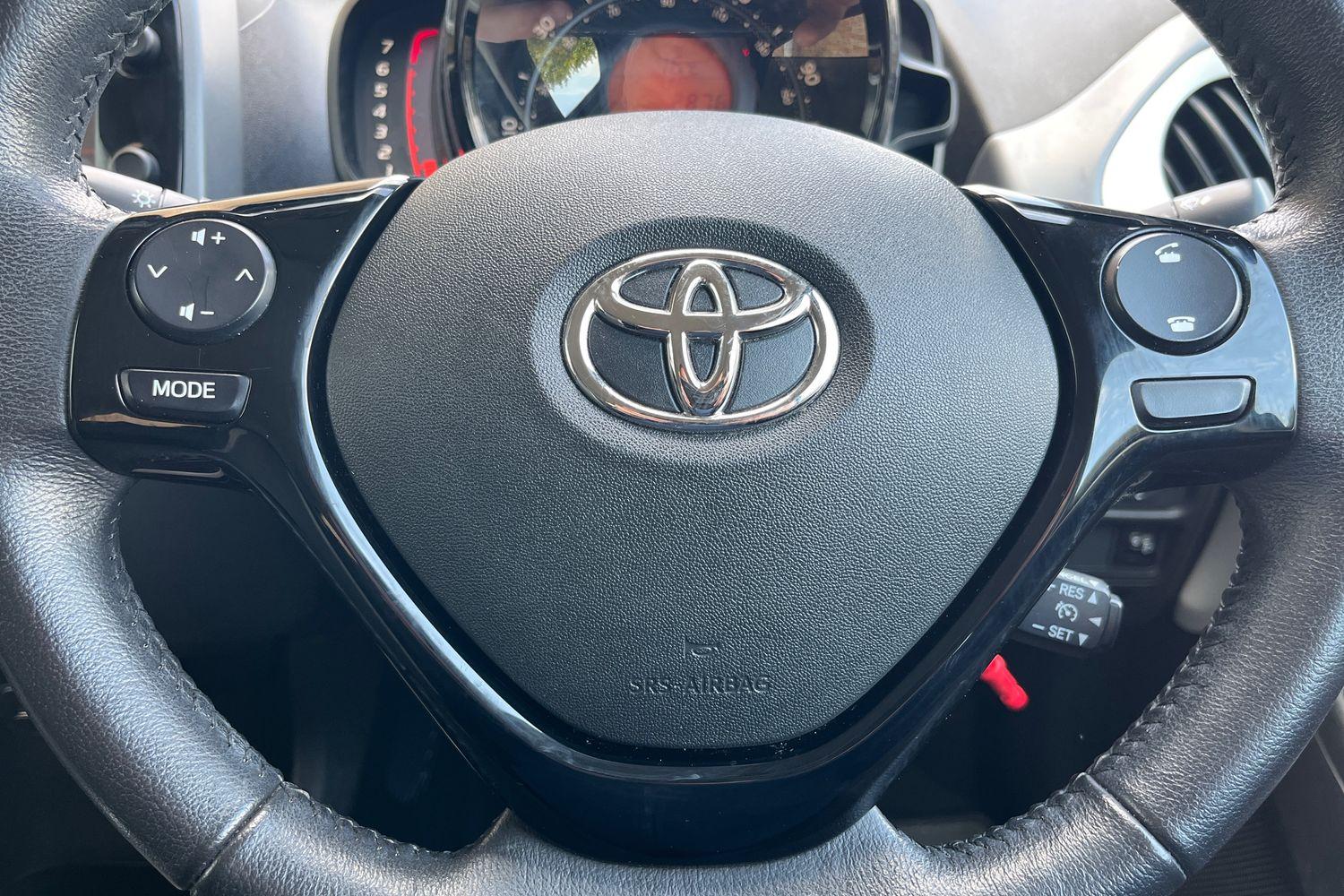 Toyota AYGO Photo 11