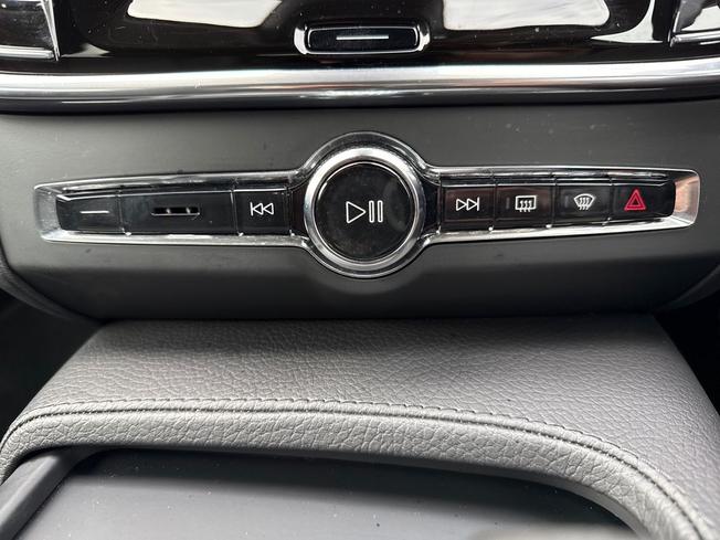 VOLVO V90 Photo 35