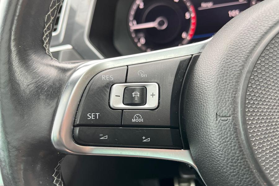 Volkswagen TIGUAN Photo autoimg-9979d1ec50984f851d1677eb4db51fb03f0db21d.jpg