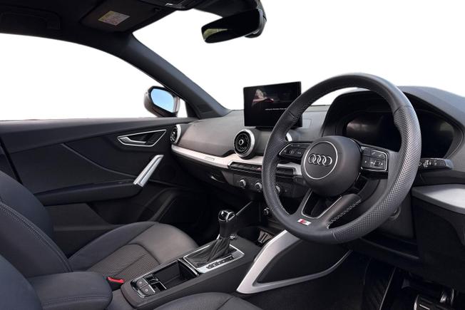 Audi Q2 Photo 6