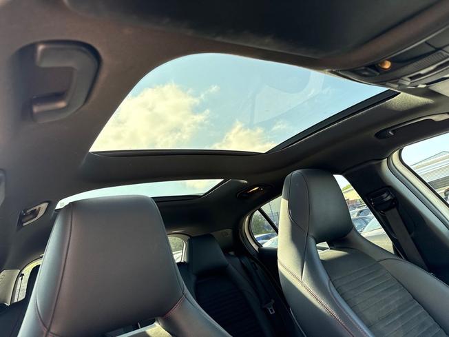 MERCEDES-BENZ Gla Photo 30
