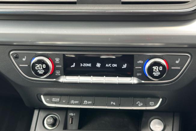 AUDI Q5 Photo 29