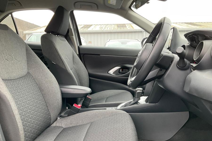 Toyota YARIS CROSS Photo autoimg-997fa84e2cff132104a4e9ff5f987ee9aee9e78c.jpg