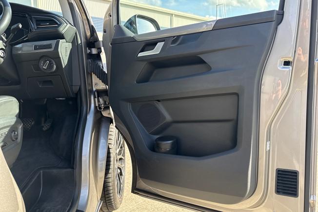 Volkswagen Caravelle Photo 35