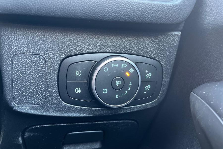 Ford FOCUS Photo autoimg-9984230c4e57c1d732ccbc3573fdac45d1fb8f93.jpg