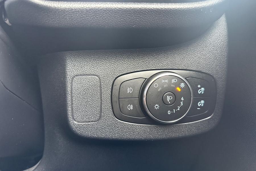 Ford PUMA Photo autoimg-99856d5c9ce91977300a52d695f0f0f0707ee3b9.jpg