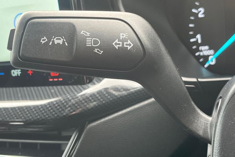 Ford FOCUS Photo autoimg-99871209fd6d353fcdf7cc48a3d50aab3aaae73b.jpg