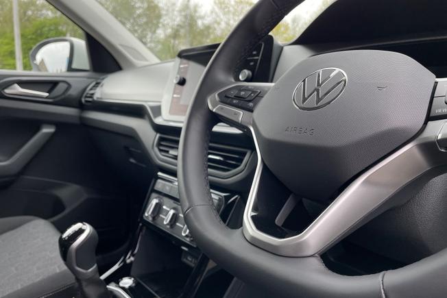 VOLKSWAGEN T-Cross Photo 37
