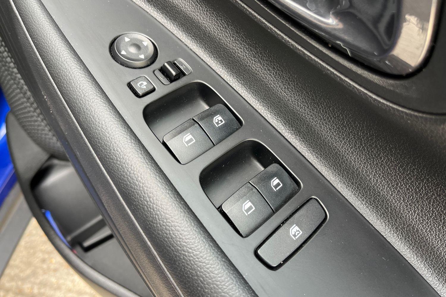 Hyundai BAYON Photo 15