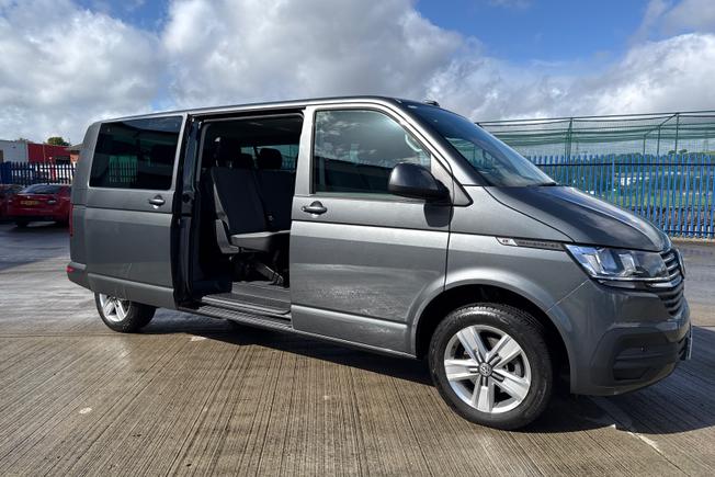 Volkswagen Transporter Shuttle Photo 29