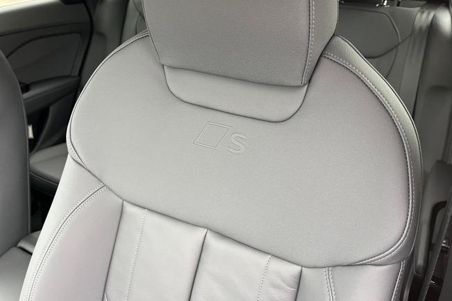 AUDI Q3 Photo 55