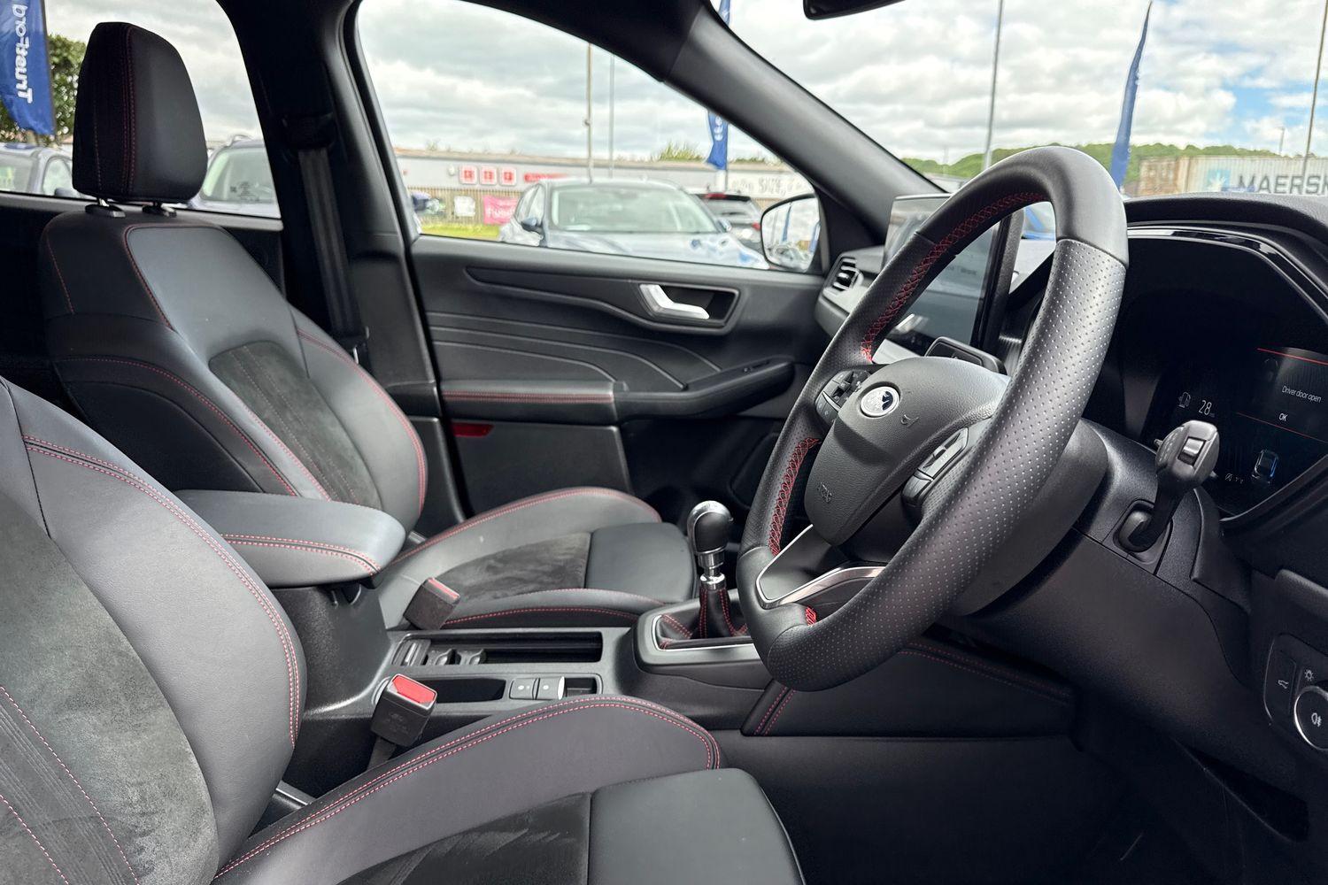 Ford KUGA Photo 16