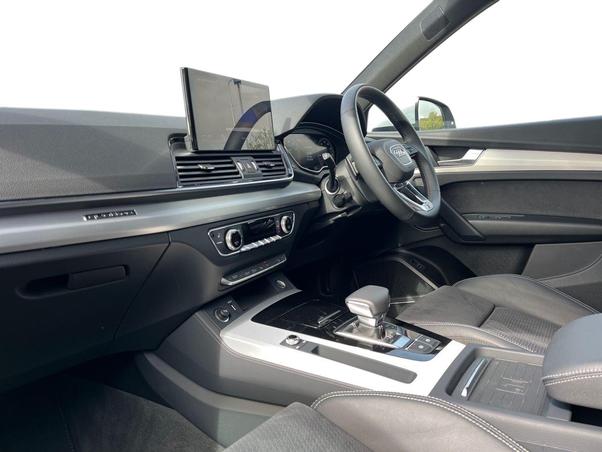 Audi Q5 Photo 2