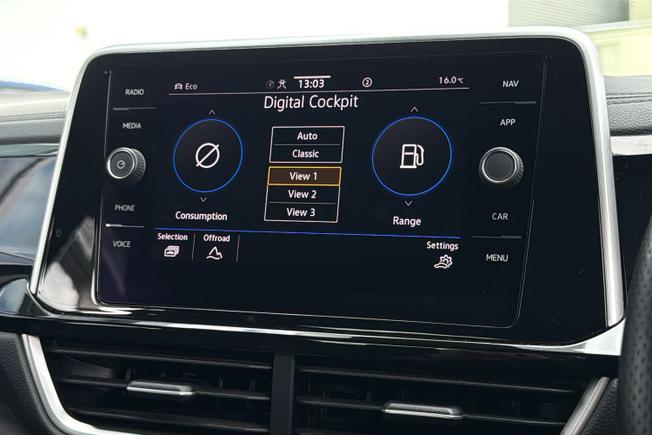 VOLKSWAGEN T-Roc Photo 38