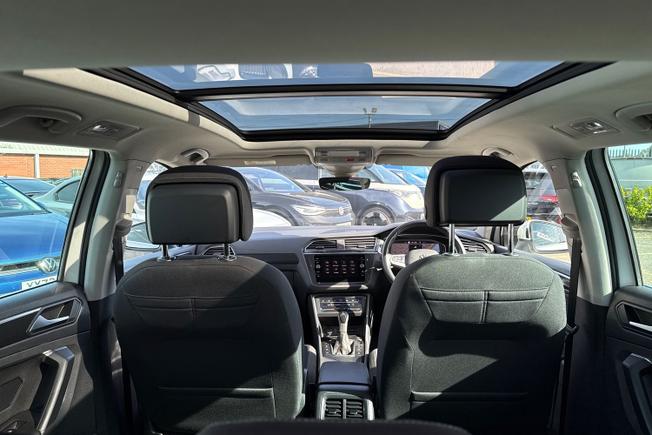 VOLKSWAGEN Tiguan Photo 43