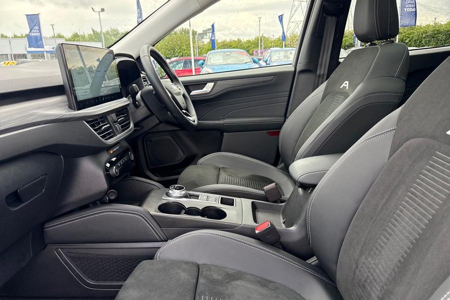Ford KUGA Photo autoimg-99926746ed84c62df7f306c6e8752fdaae1d4b73.jpg