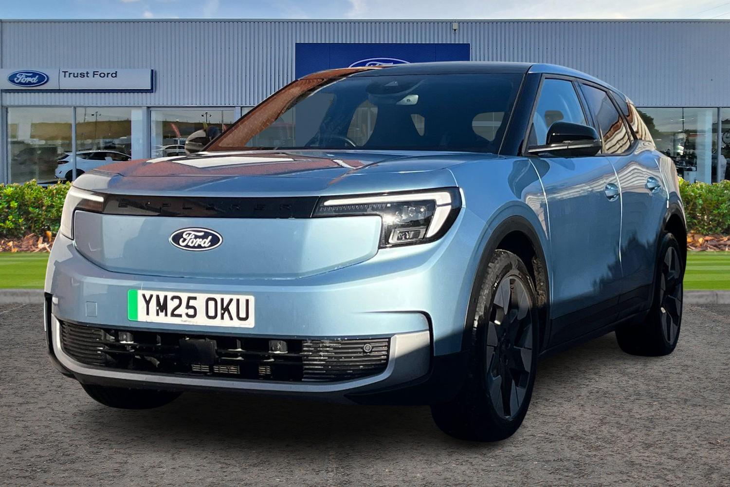 Ford Explorer Photo 4