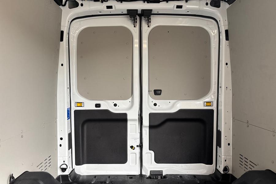 Ford TRANSIT Photo autoimg-99959e670edbf350dfd47f0cef90c2d836272b9c.jpg
