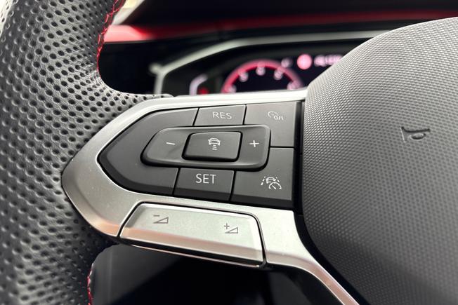 VOLKSWAGEN Polo Photo 16