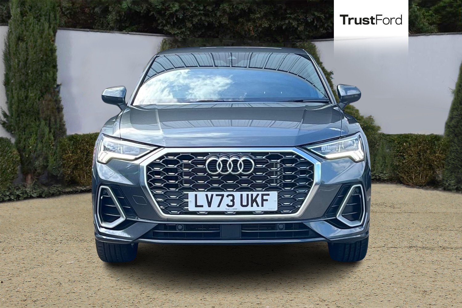 Audi Q3 Photo 5